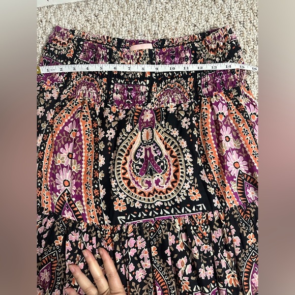 Andrew & Co Black and Pink Paisley Maxi Skirt size M - Picture 5 of 5